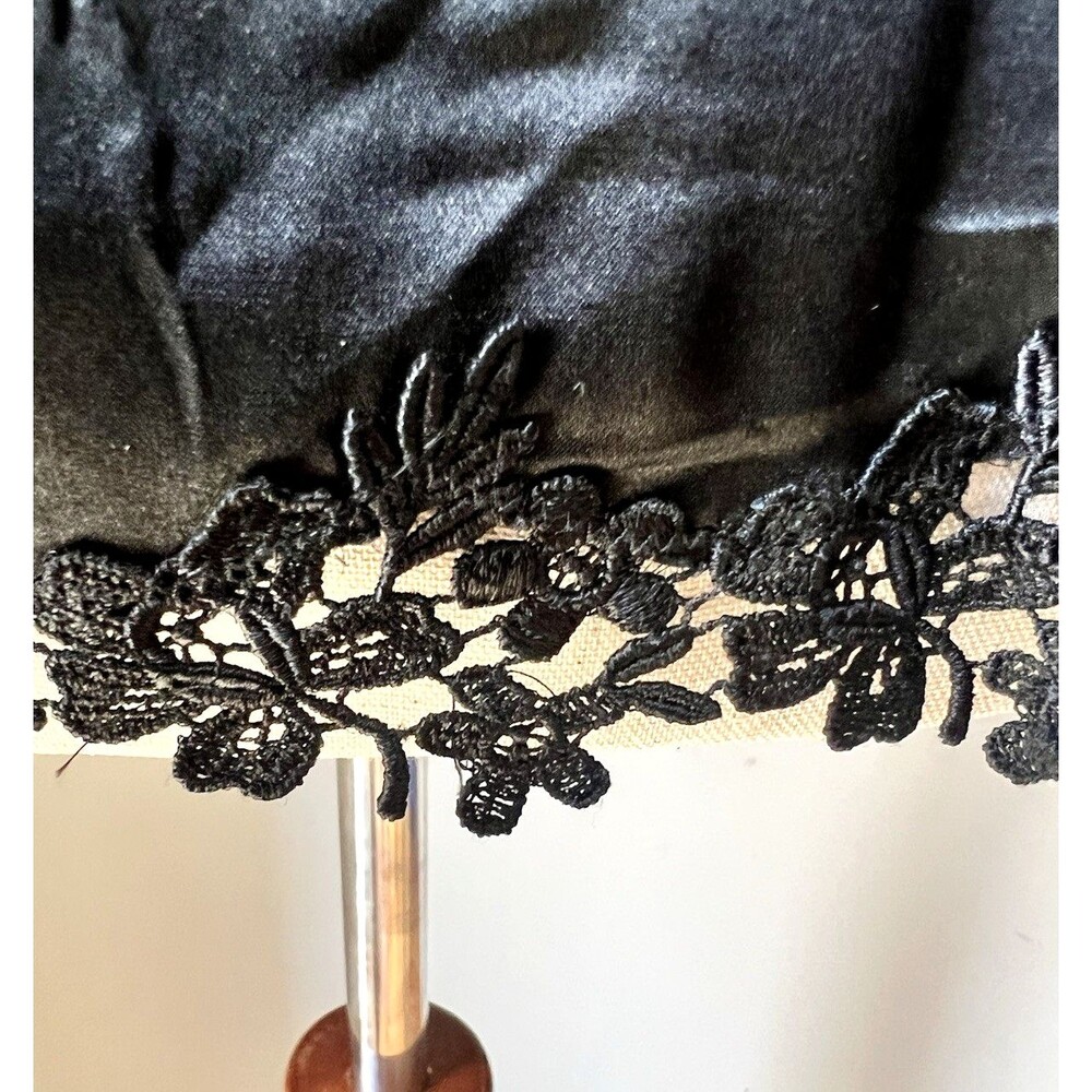 Y2k Laundry Shelli Segal BLACK 100% Silk Blouse Floral Lace Romantic Side Zip S - Picture 8 of 9